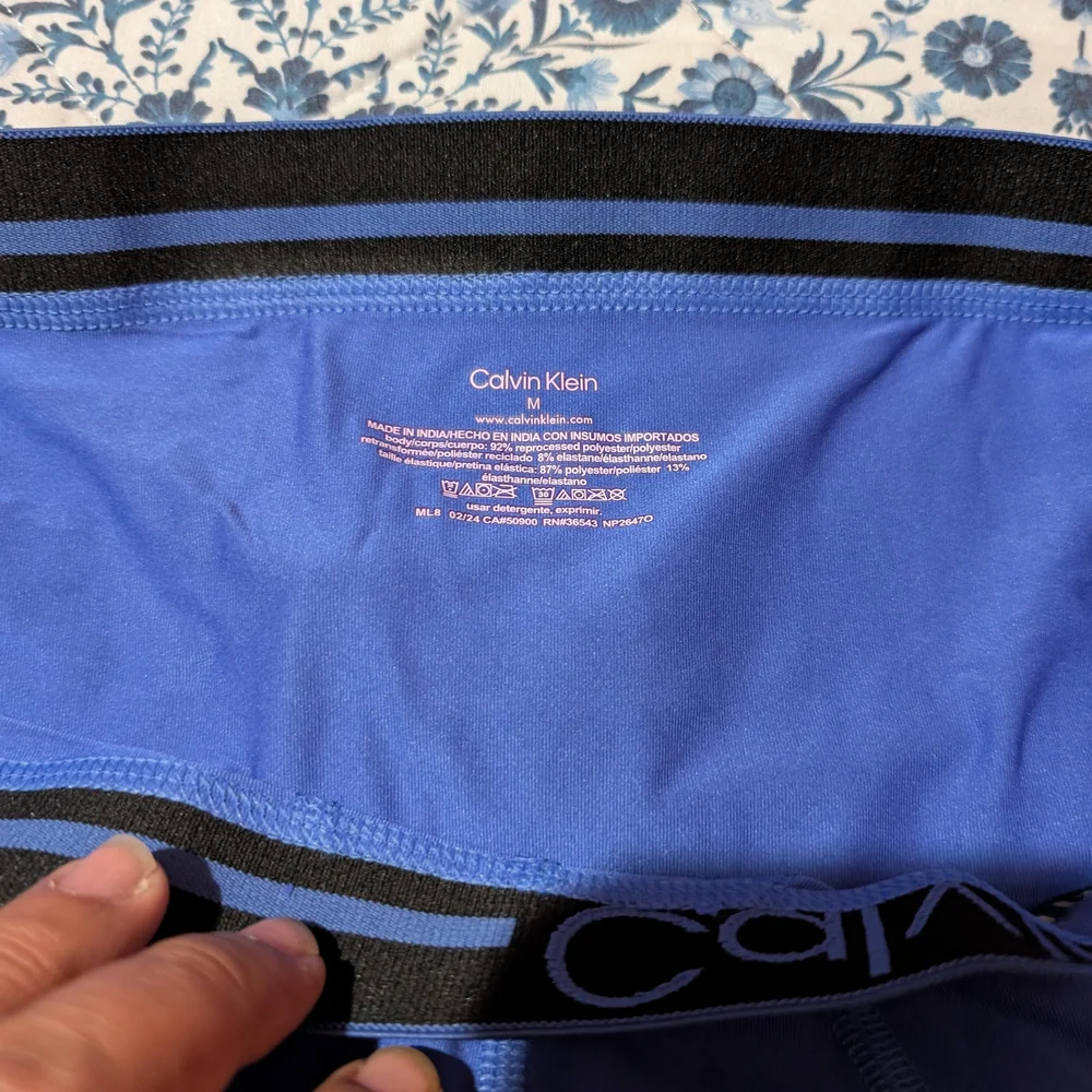 Calvin Klein Underwear Men's Briefs in Blue - Picture 3 of 4